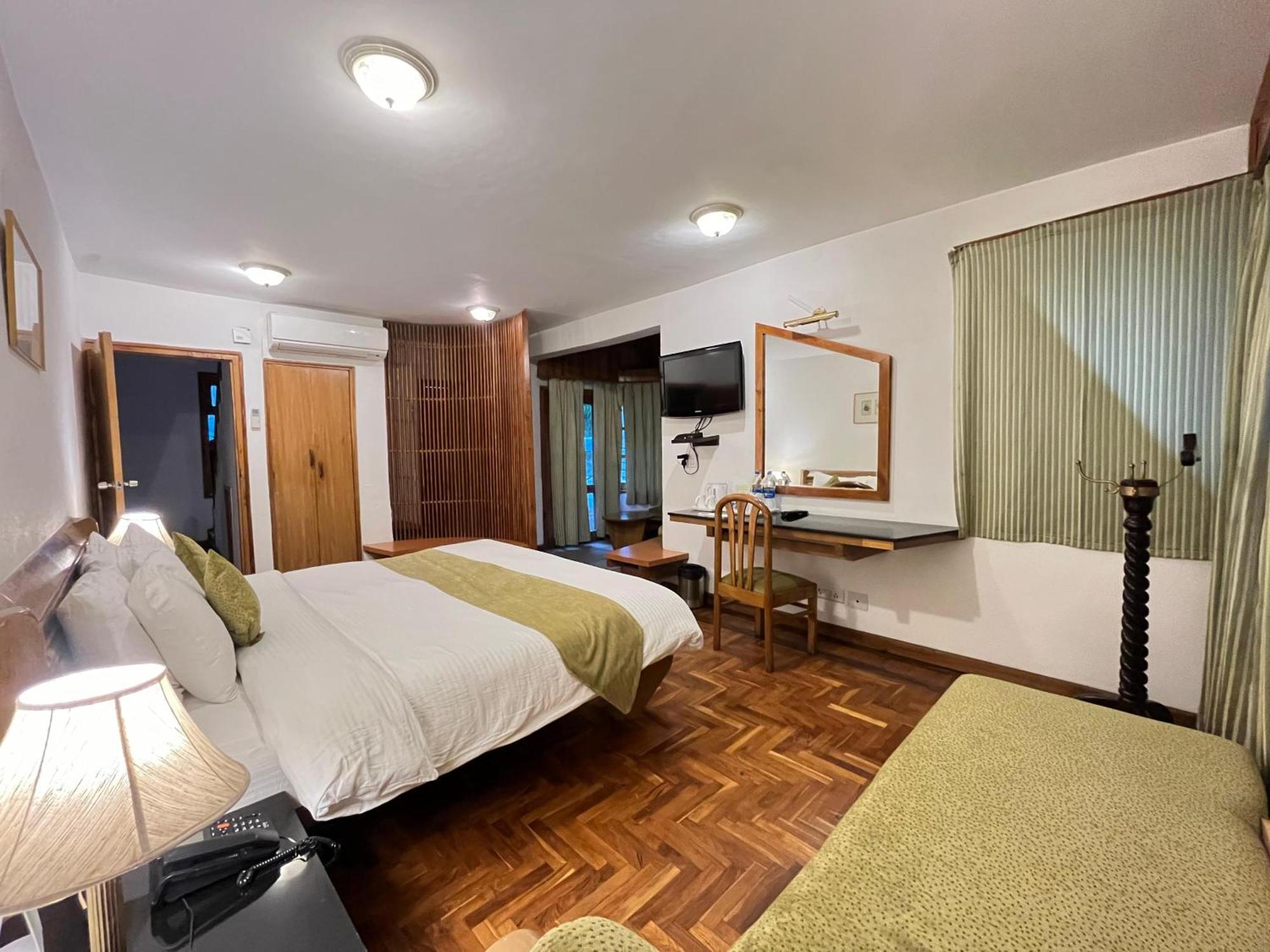 Manuallaya The Resort & Spa Manāli Exteriér fotografie